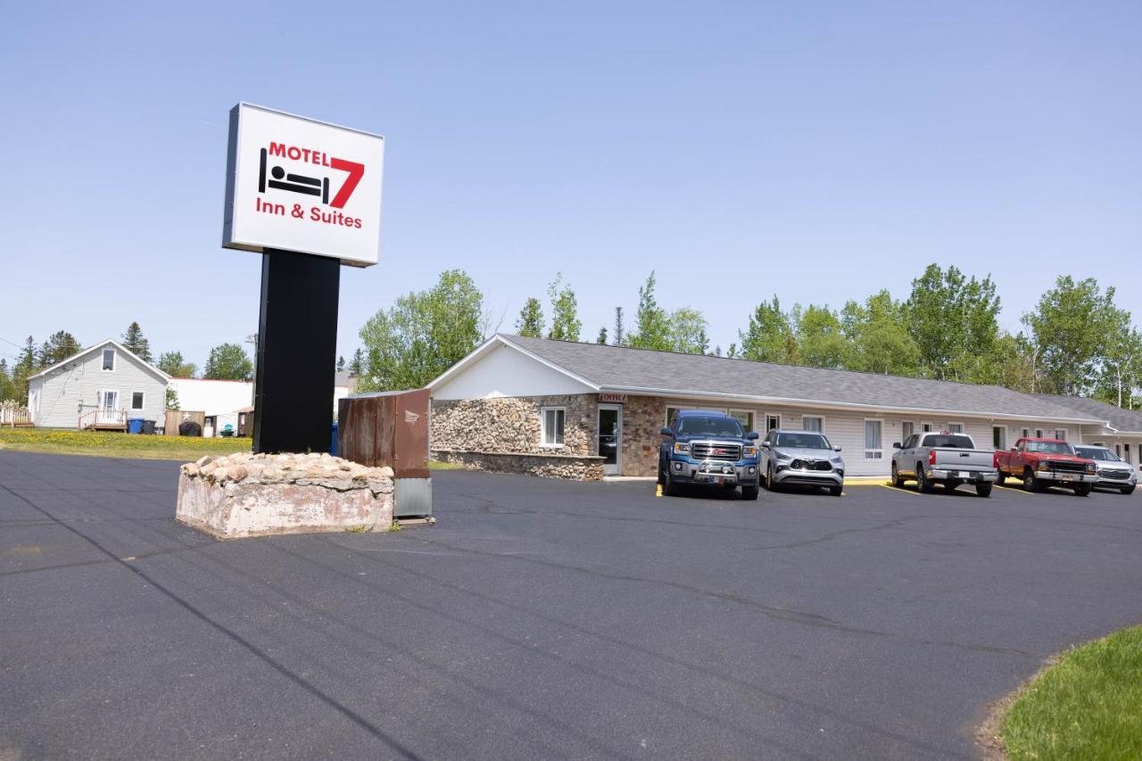 Motel 7 Inn & Suites Beresford Extérieur photo